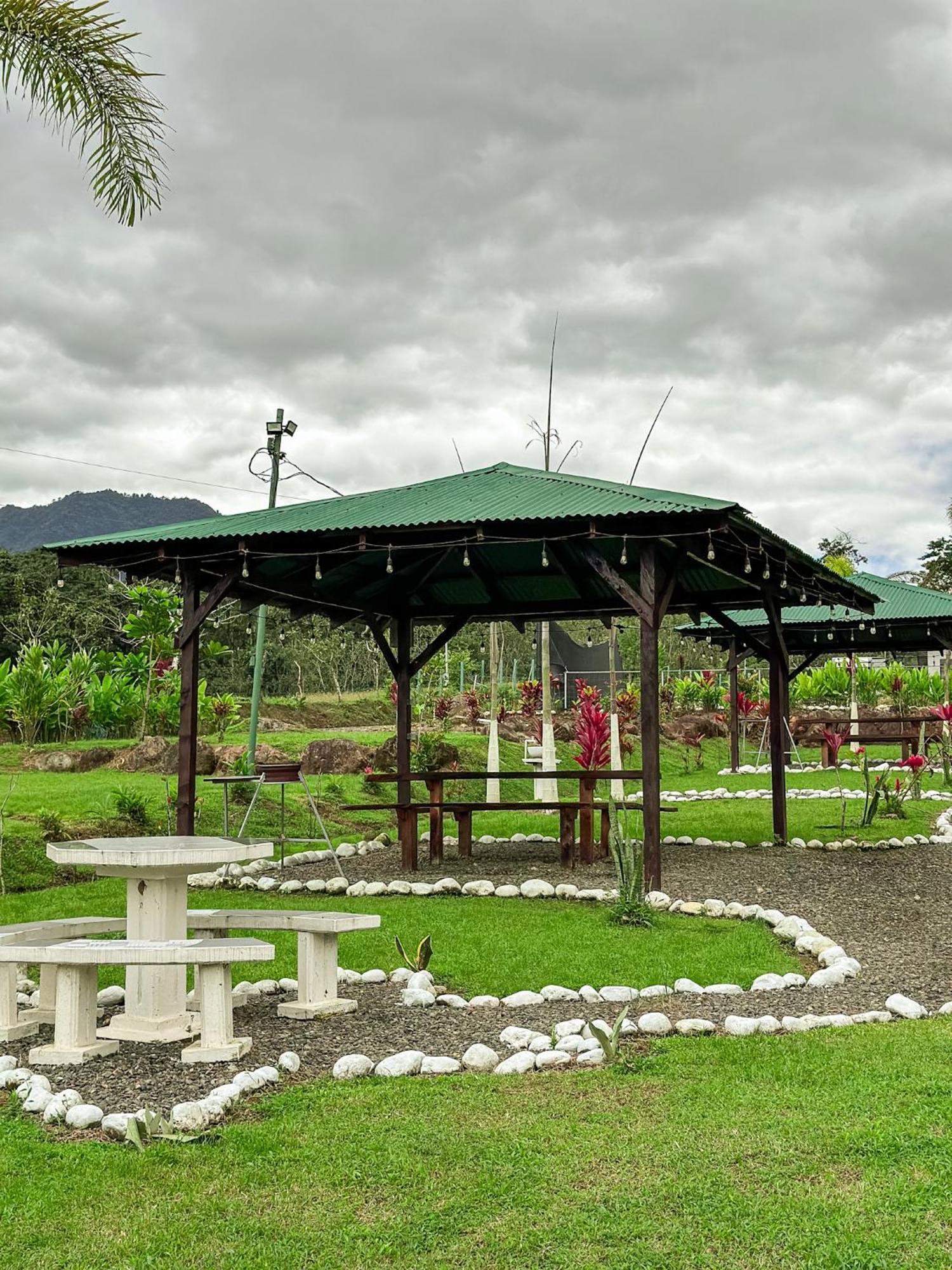 Cabanas Rio Escondido En La Fortuna Buitenkant foto